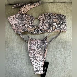 Berry beachy thong bikini size (s)
